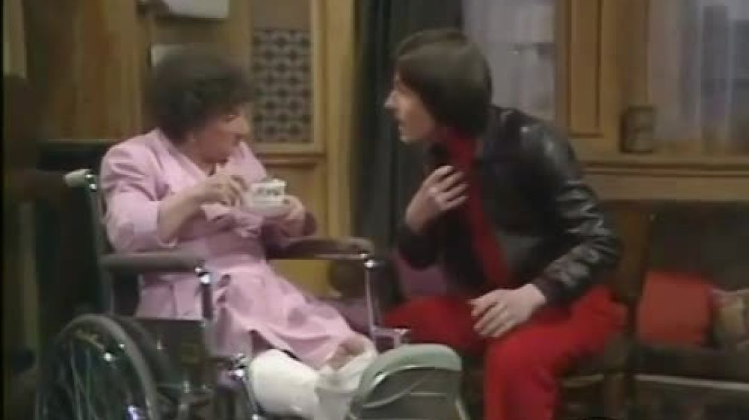 ⁣16-Not on Your Nellie S03-Ep03 The French Correction